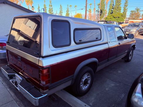 Used 1993 Dodge Dakota 2WD Club Cab image 4