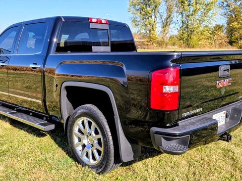 Used 2015 GMC Sierra 1500 Denali w/ Driver Alert Package image 6