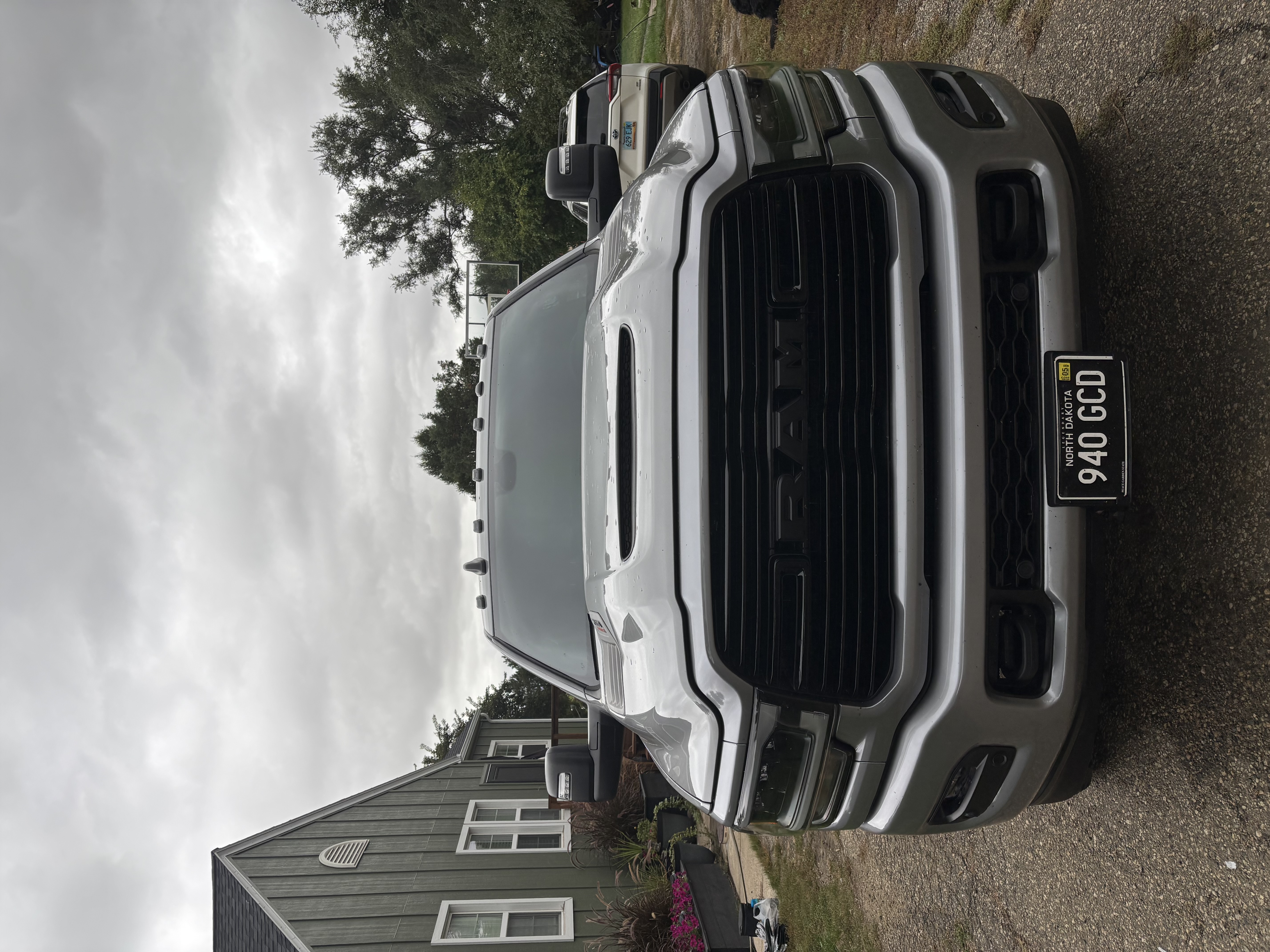 Used 2024 RAM 2500 Laramie w/ Night Edition AWD/4WD image 4