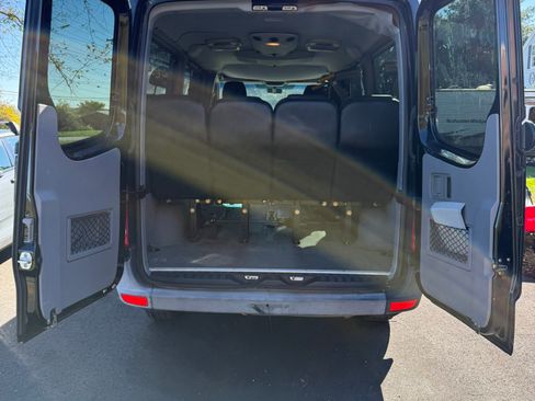 Used 2011 Mercedes-Benz Sprinter 2500 image 10