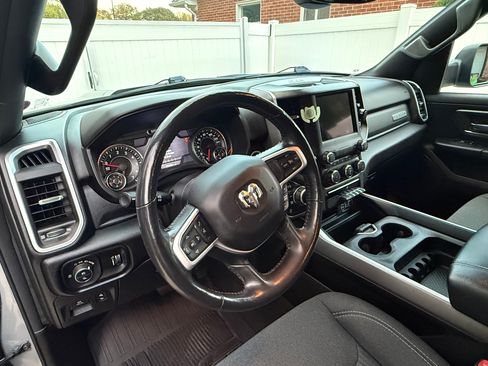 Used 2021 RAM 1500 Big Horn image 16