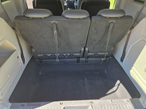 Used 2009 Dodge Grand Caravan SXT FWD image 9