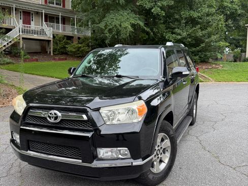 Used 2011 Toyota 4Runner SR5 w/ Convenience Pkg RWD image 1