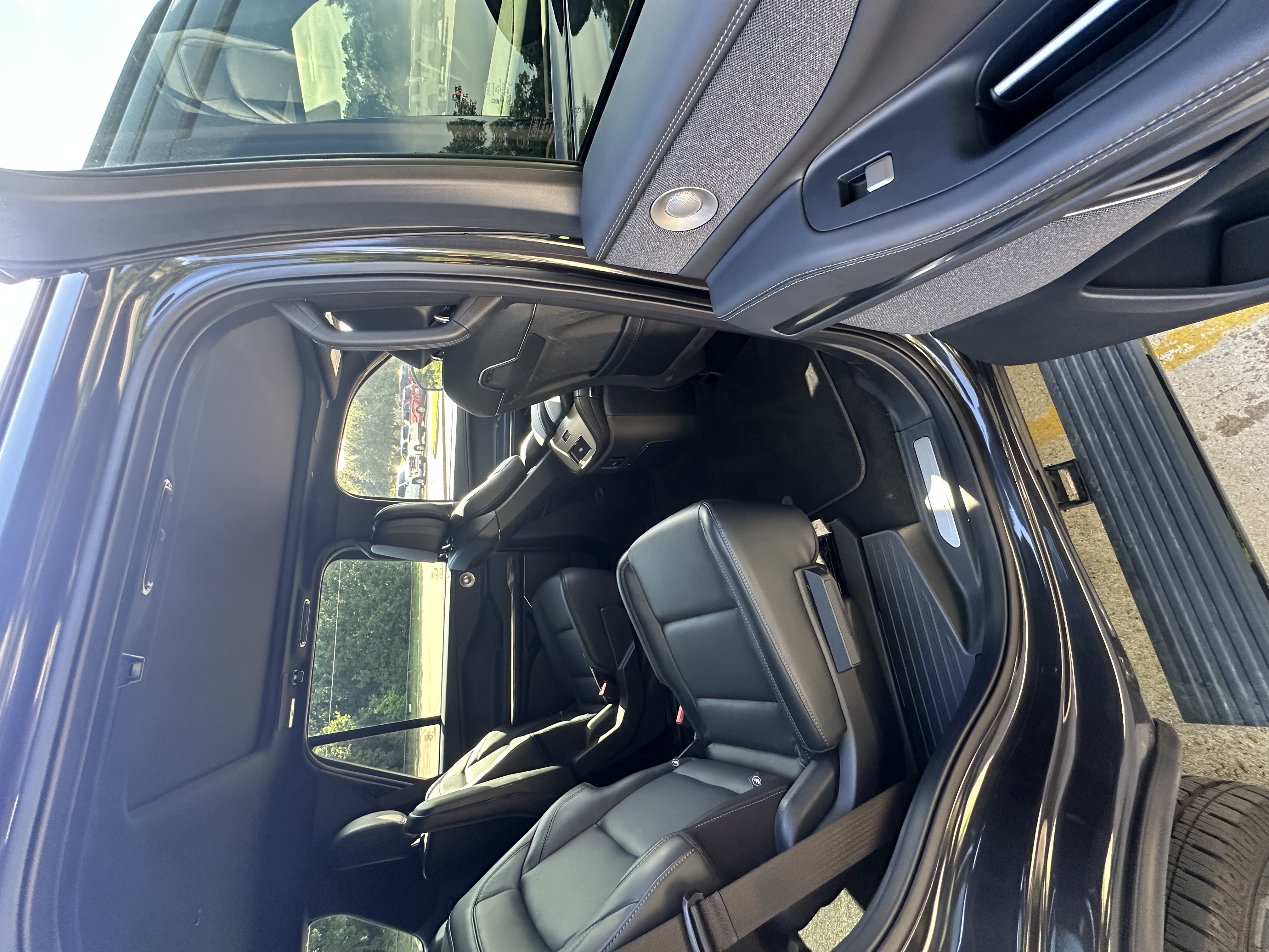 Used 2025 Lincoln Navigator Reserve w/ Jet Appearance Package AWD/4WD image 23