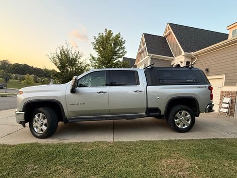 Used 2022 Chevrolet Silverado 2500 LTZ w/ Gooseneck/5TH Wheel Package AWD/4WD image 8