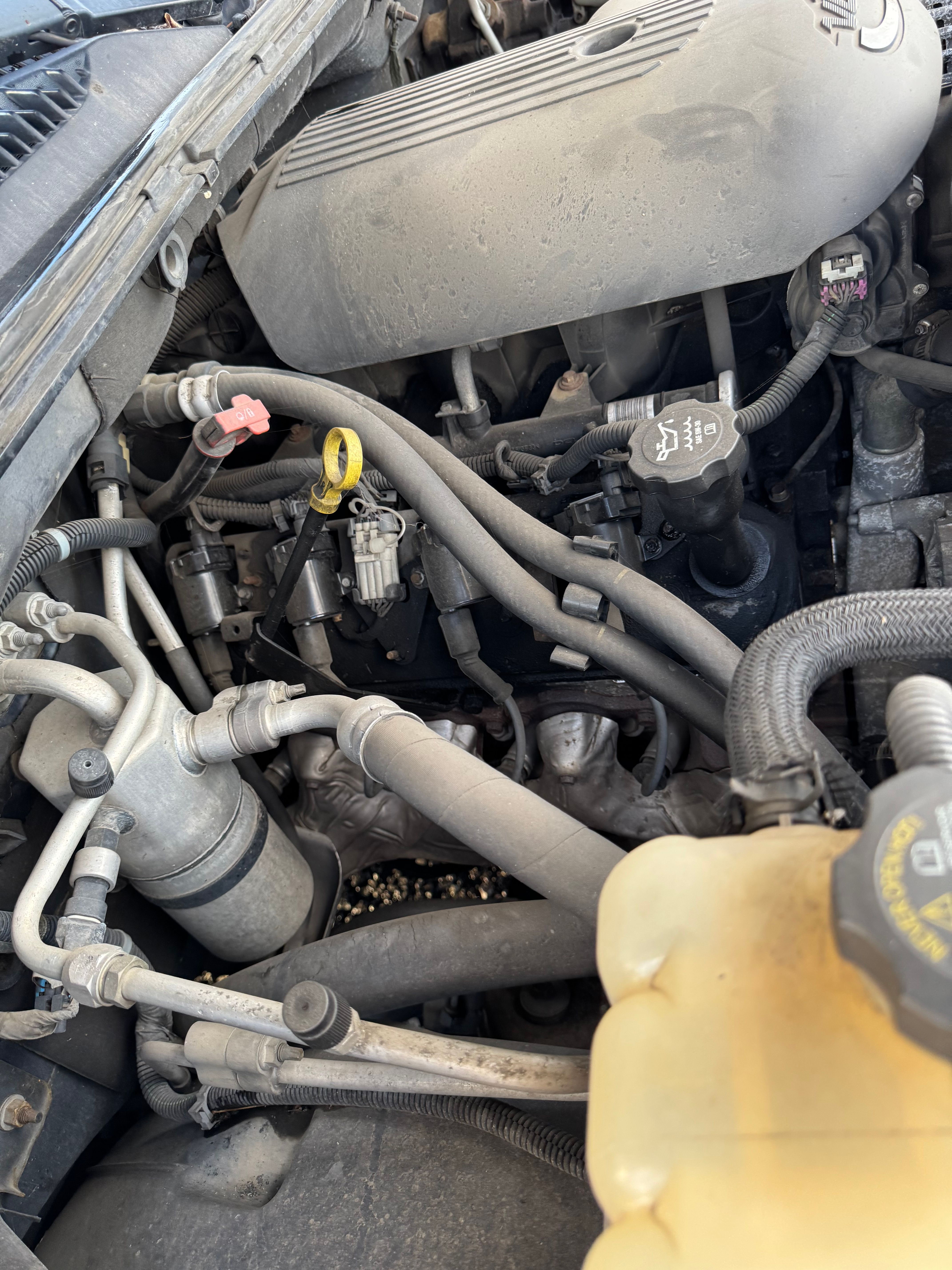 Used 2004 Chevrolet Tahoe LS w/ Preferred Equipment Group RWD image 16