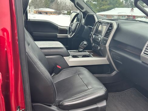 Used 2015 Ford F150 Lariat w/ Equipment Group 502A Luxury image 8