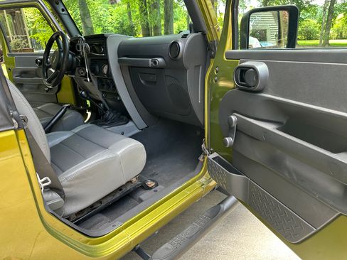 Used 2007 Jeep Wrangler X AWD/4WD image 17