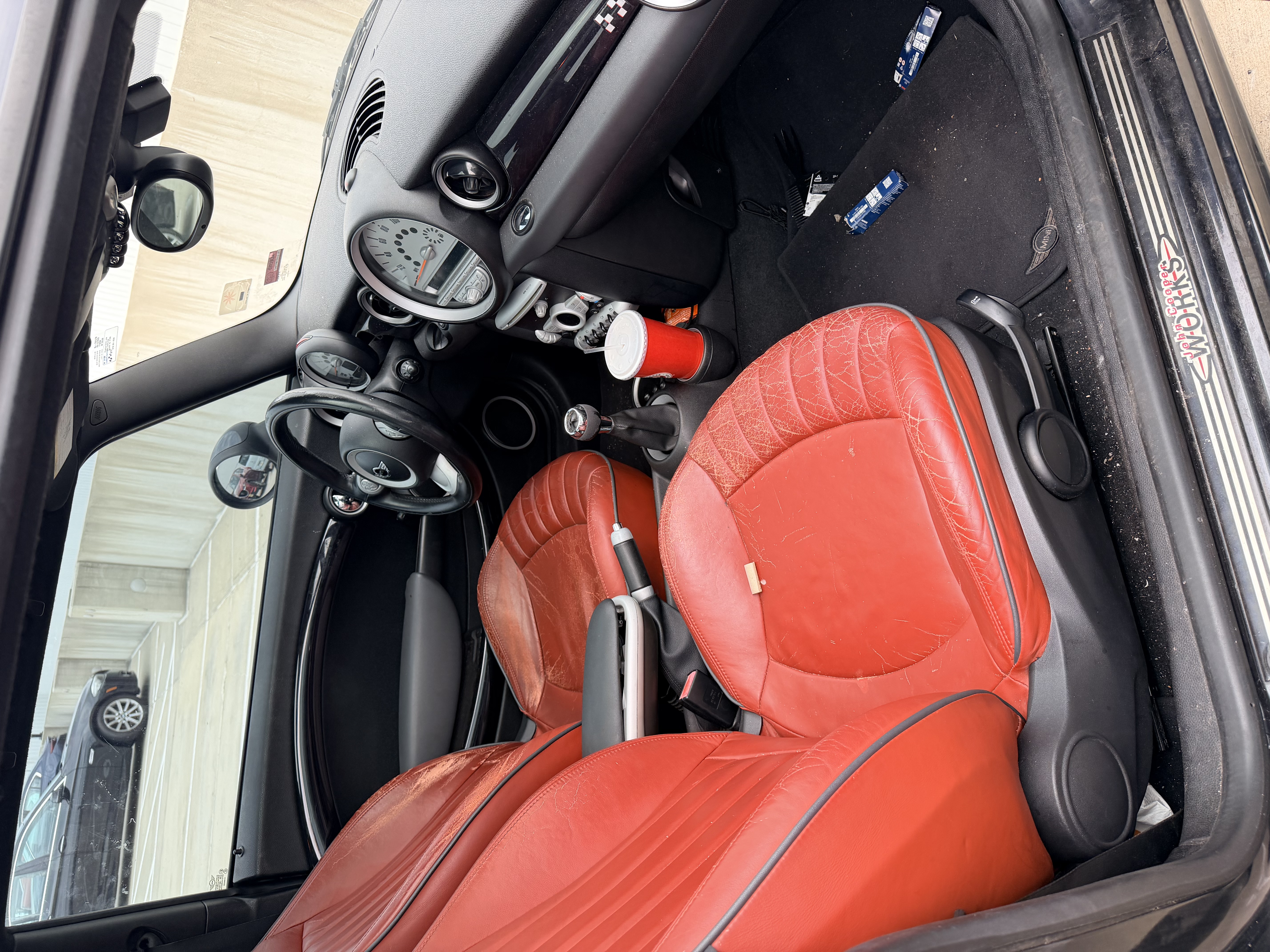 Used 2009 MINI Cooper John Cooper Works FWD image 8