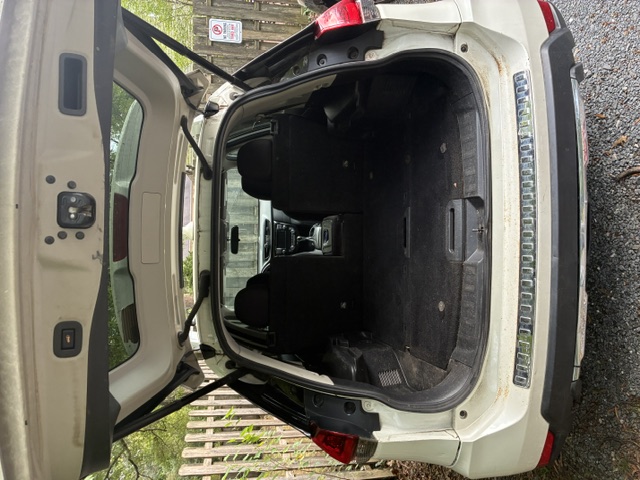 Used 2018 Nissan Rogue SV w/ Sun & Sound Touring Package AWD/4WD image 5