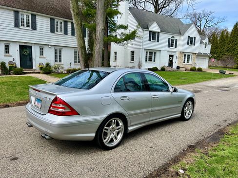 Used 2005 Mercedes-Benz C 55 AMG Sedan image 5
