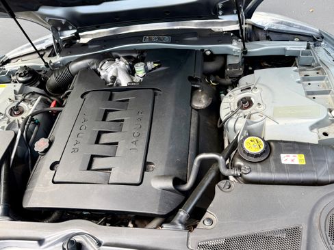 Used 2007 Jaguar XK Convertible image 22