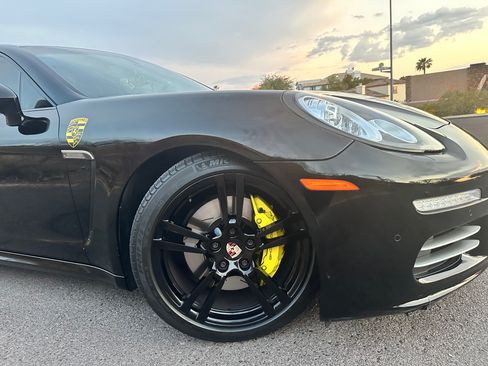 Used 2014 Porsche Panamera 4S image 8
