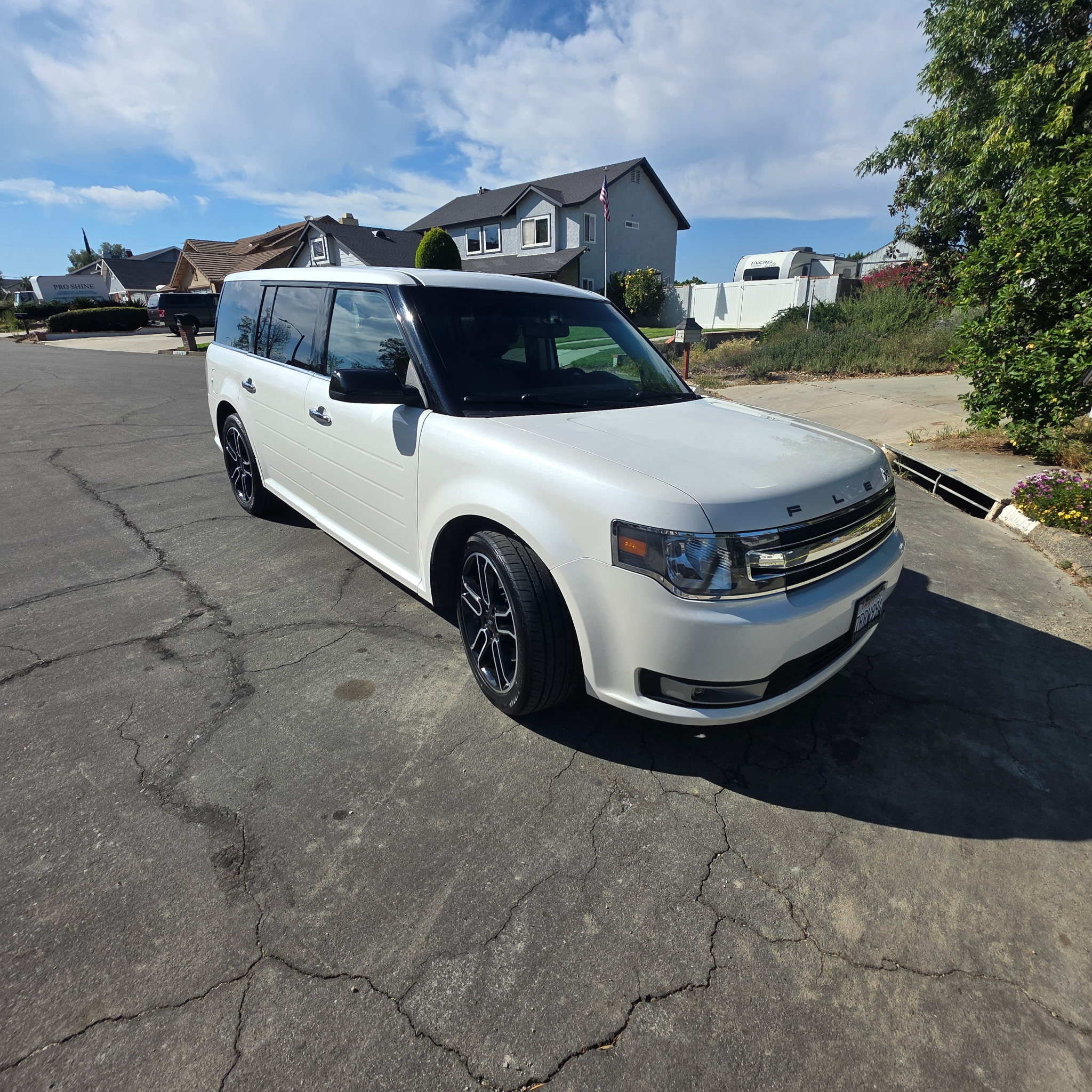 Used 2015 Ford Flex SEL w/ Equipment Group 202A FWD image 1