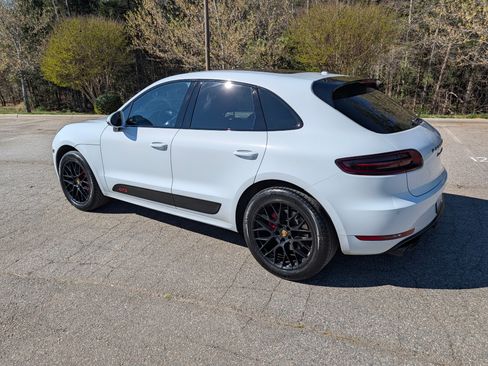 Used 2017 Porsche Macan GTS AWD/4WD image 5