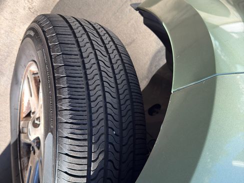 Used 2008 Ford Escape 2WD Hybrid image 19