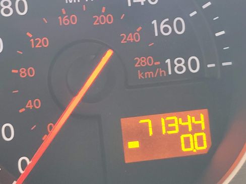 Used 2010 Nissan 370Z NISMO image 6