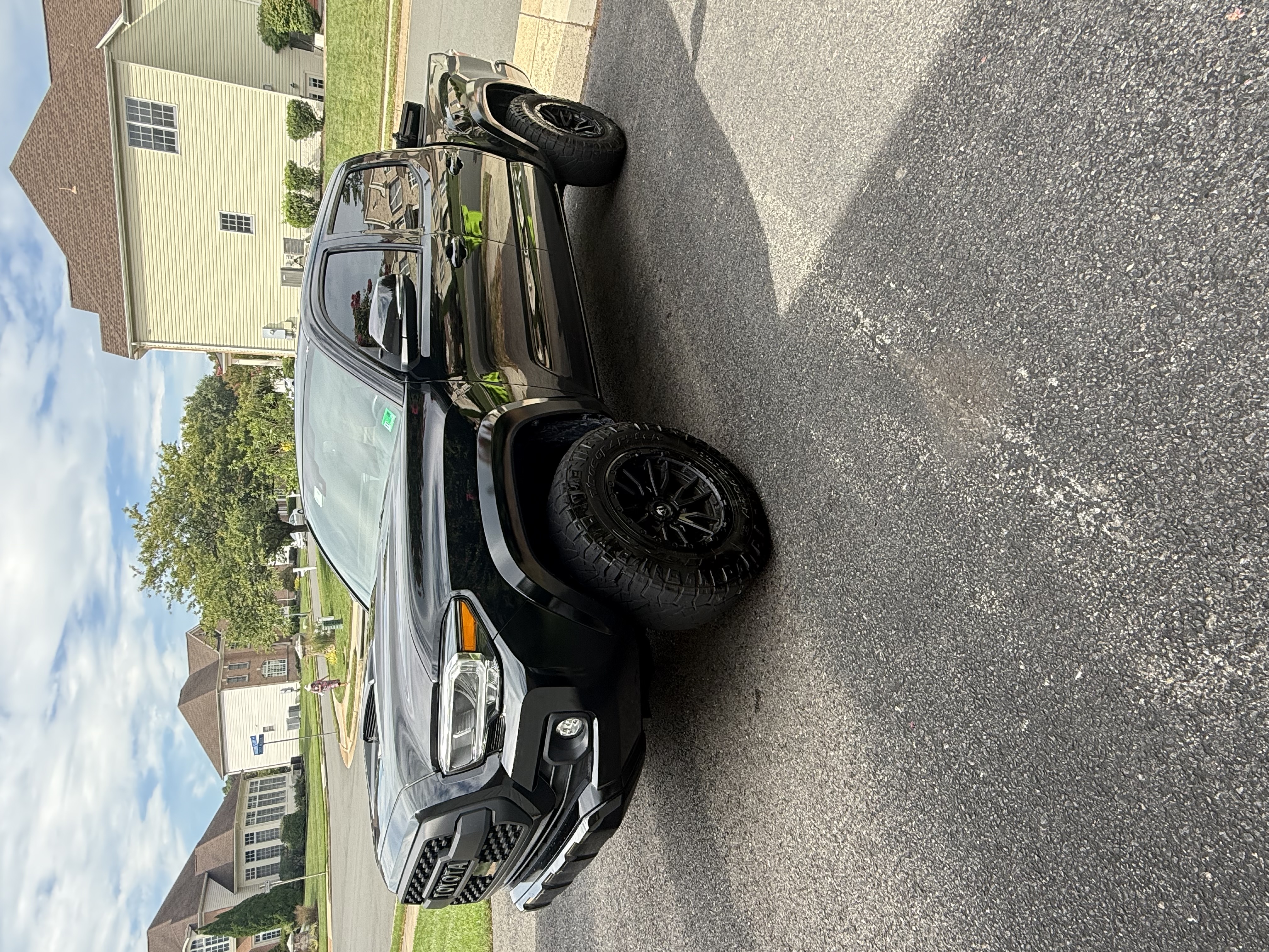 Used 2023 Toyota Tacoma TRD Sport AWD/4WD image 4