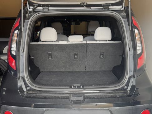 Used 2017 Kia Soul w/ Convenience Package image 6