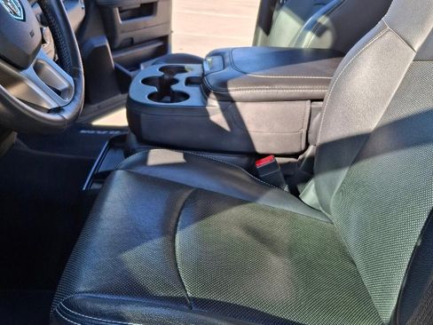 Used 2016 RAM 3500 Laramie image 17