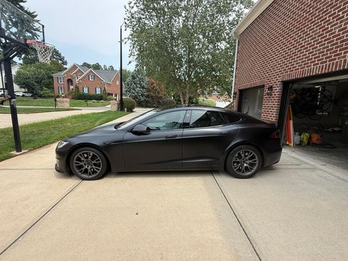 Used 2022 Tesla Model S Plaid AWD/4WD image 10