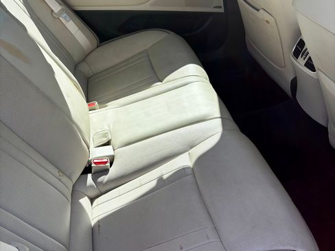 Used 2015 Hyundai Genesis 5.0 w/ Option Group 05 image 11