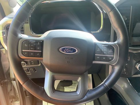 Used 2021 Ford F150 Lariat AWD/4WD image 10