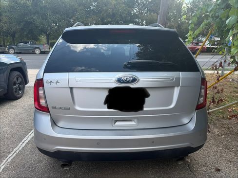 Used 2013 Ford Edge SE FWD image 4