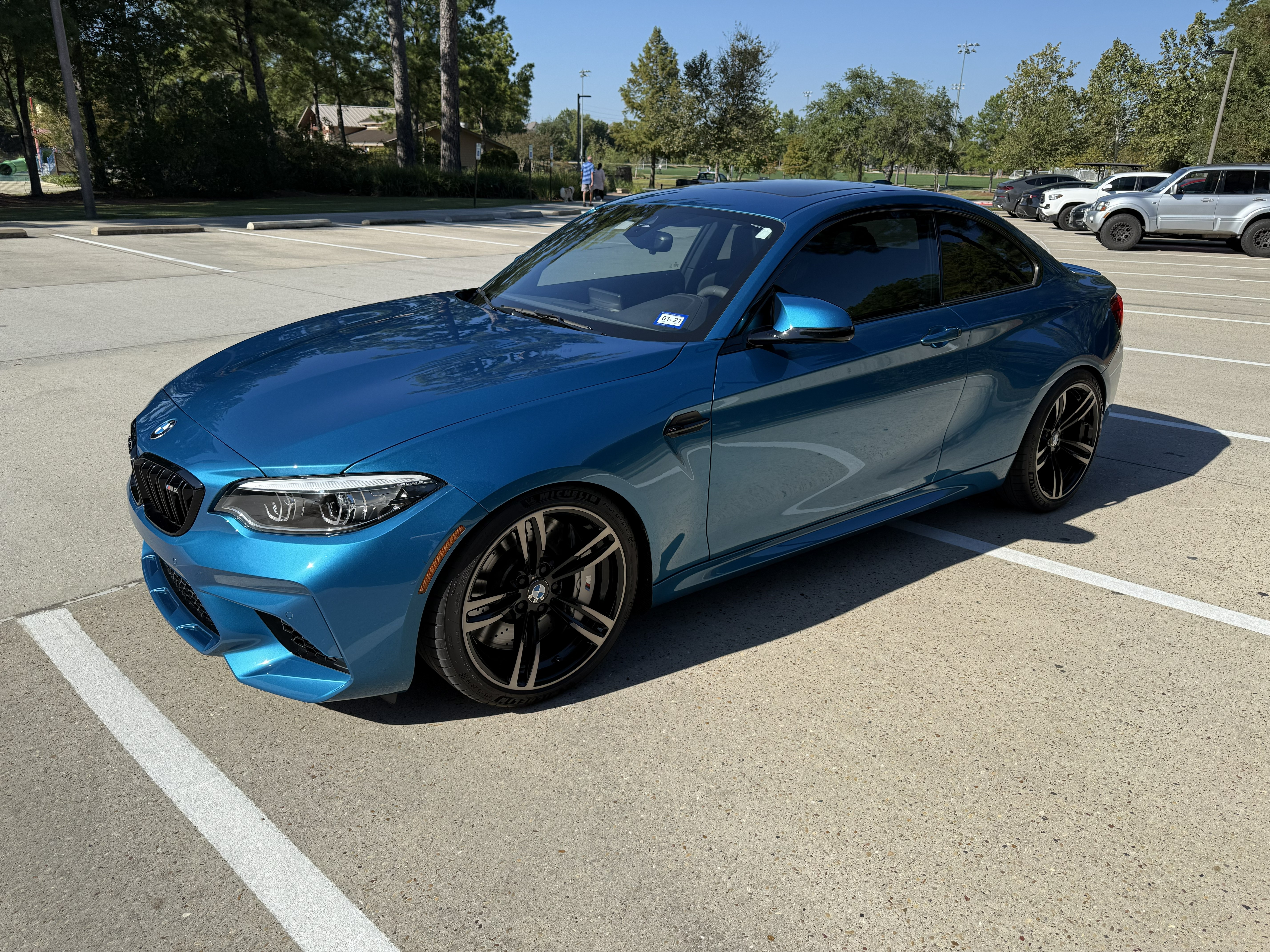 Used 2019 BMW M2 Competition w/ Executive Package RWD image 2