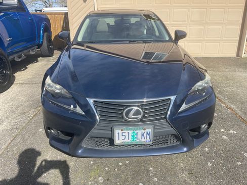 Used 2014 Lexus IS 350 w/ Navigation Package image 2