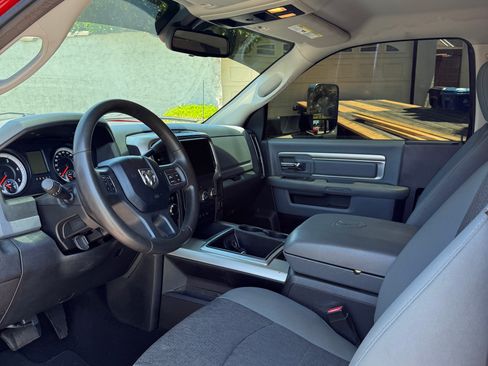 Used 2014 RAM 3500 SLT w/ Popular Equipment Group AWD/4WD image 5