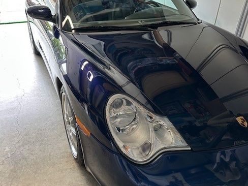 Used 2004 Porsche 911 Carrera image 4