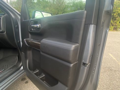 Used 2021 Chevrolet Silverado 1500 RST image 15