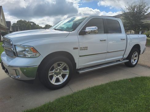 Used 2017 RAM 1500 Lone Star RWD image 9