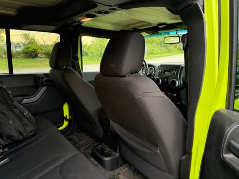 Used 2016 Jeep Wrangler Unlimited Sport w/ Quick Order Package 24S AWD/4WD image 14