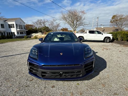 Used 2024 Porsche Panamera 4 image 5