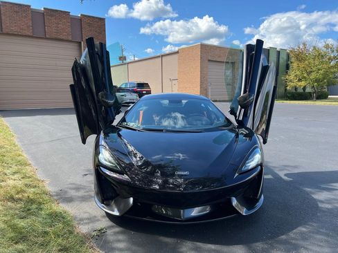 Used 2019 McLaren 570S Coupe RWD image 6