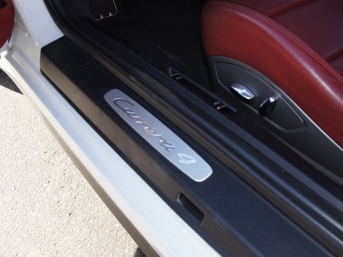 Used 2017 Porsche 911 Carrera 4 image 30