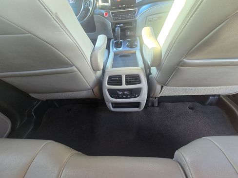 Used 2016 Honda Pilot EX-L image 11