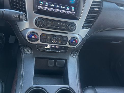 Used 2020 GMC Yukon XL SLT w/ Value Plus Edition AWD/4WD image 4