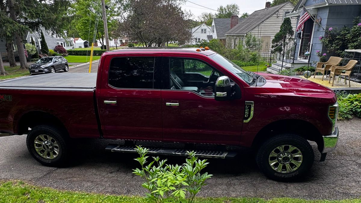 Used 2018 Ford F250 Lariat w/ Lariat Ultimate Package AWD/4WD image 8
