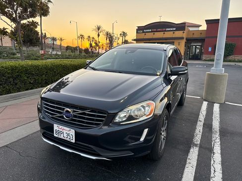 Used 2015 Volvo XC60 T6 image 2