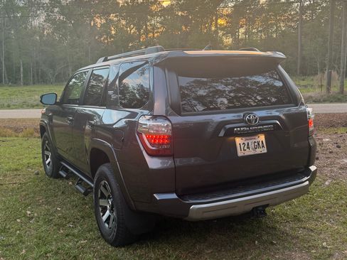 Used 2021 Toyota 4Runner TRD Off-Road Premium w/ Moonroof Package image 2