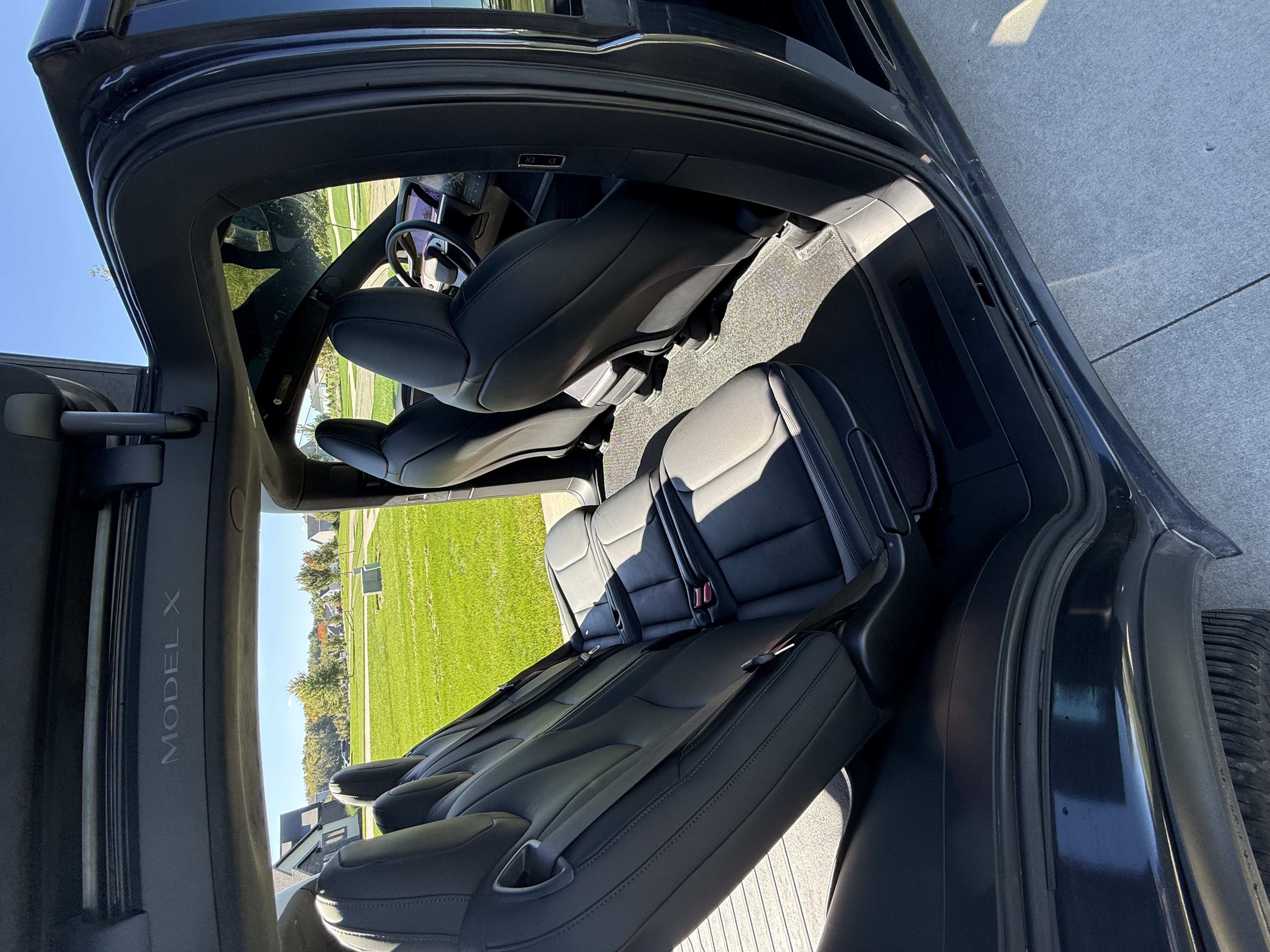 Used 2024 Tesla Model X AWD/4WD image 11