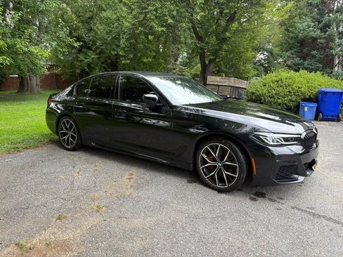 Used 2021 BMW 530i w/ Executive Package RWD image 2