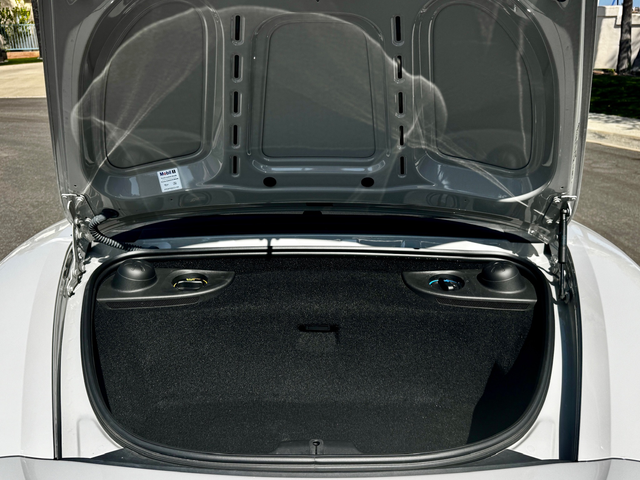 Used 2018 Porsche 718 Boxster RWD image 17