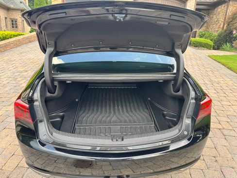 Used 2017 Acura TLX V6 w/ Technology Package FWD image 14
