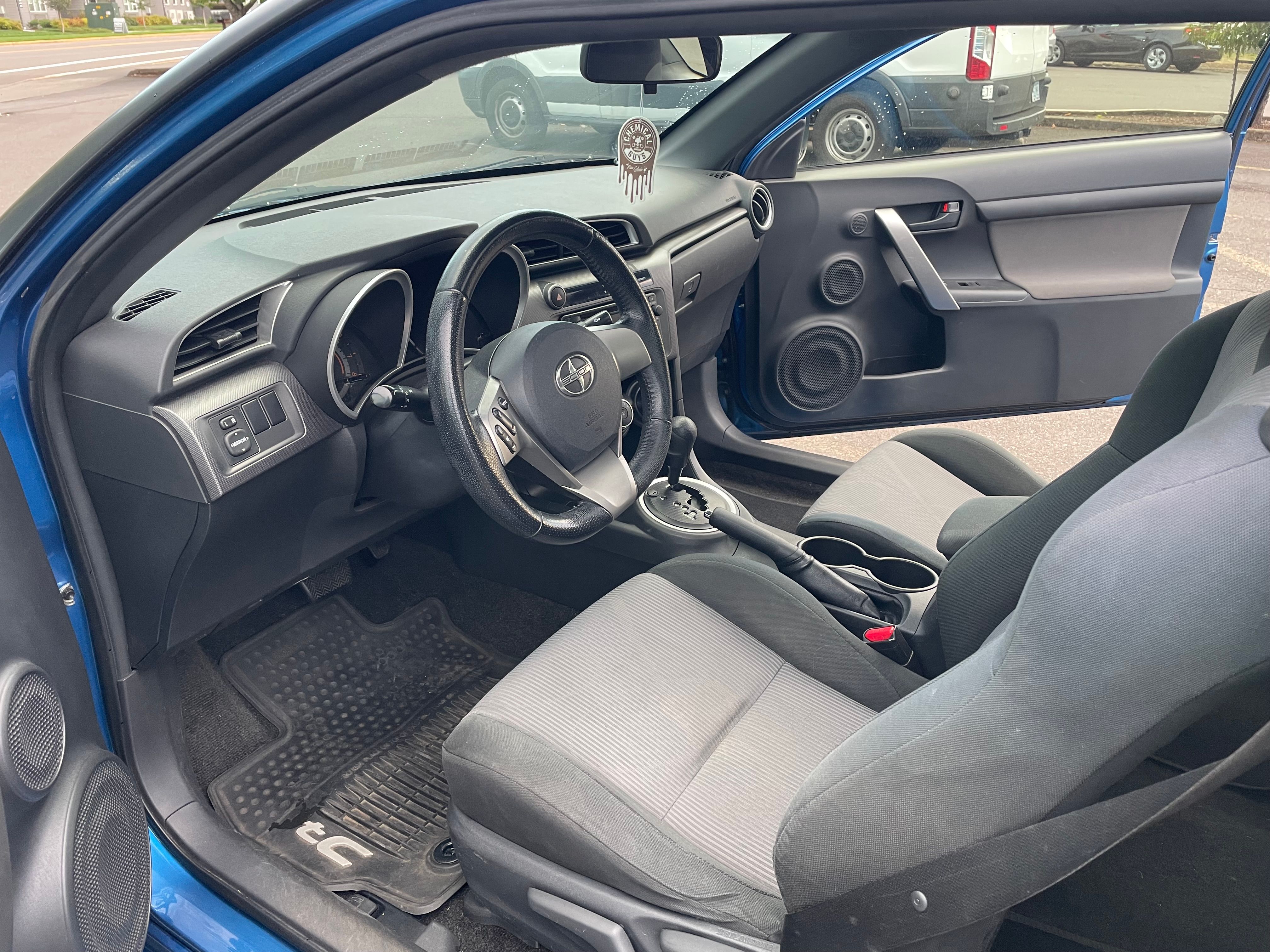 Used 2014 Scion tC FWD image 11