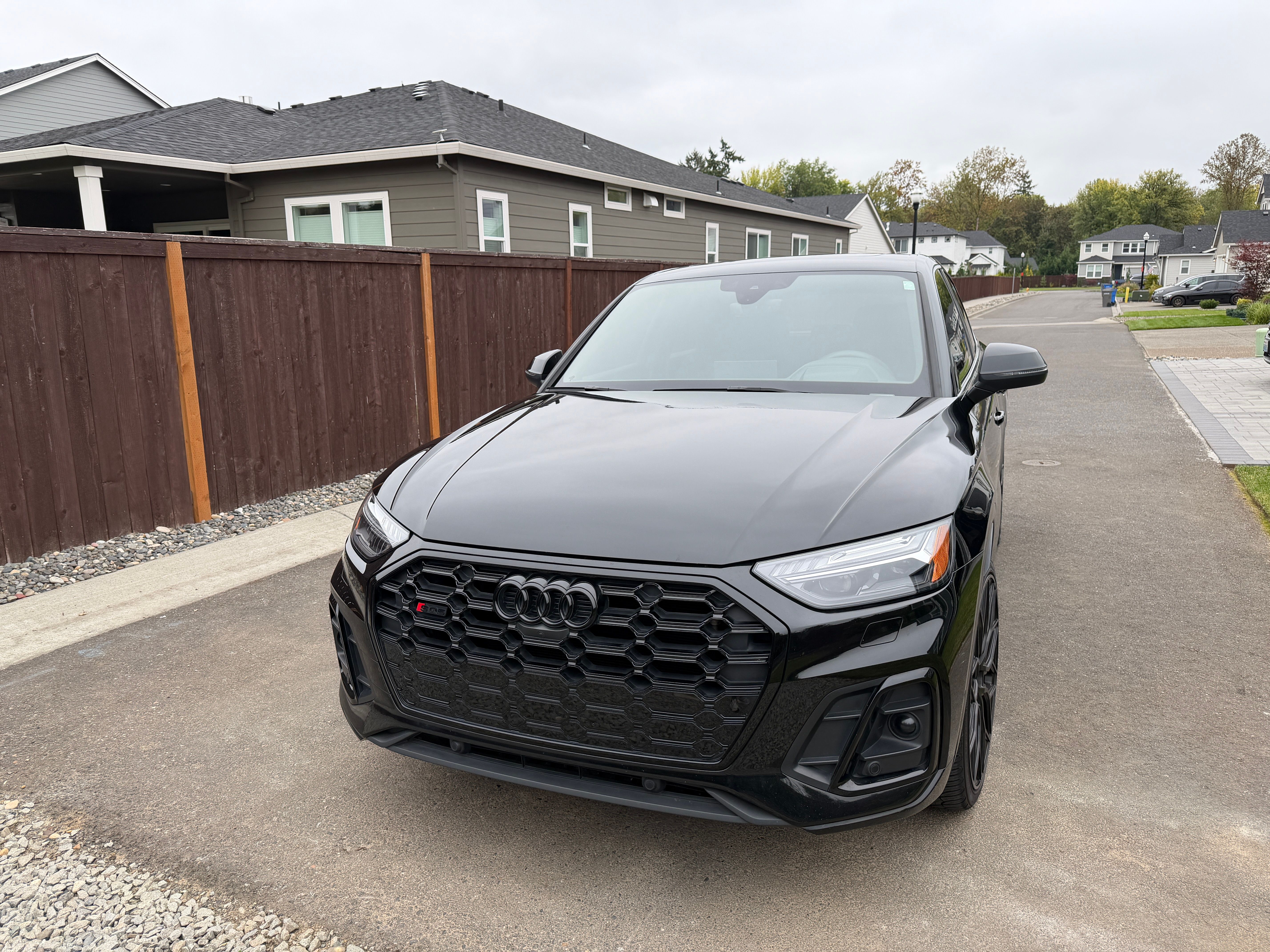 Used 2022 Audi SQ5 Prestige AWD/4WD image 2