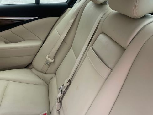 Used 2019 INFINITI Q50 Luxe w/ Essential Package (3.0T Luxe) image 2